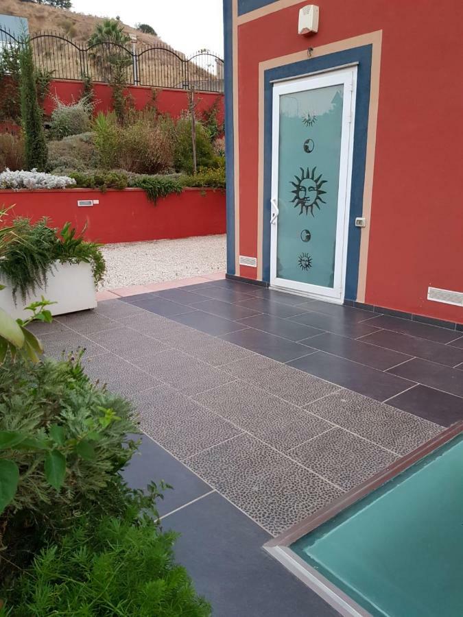 جيلا Lilium In B&B المظهر الخارجي الصورة